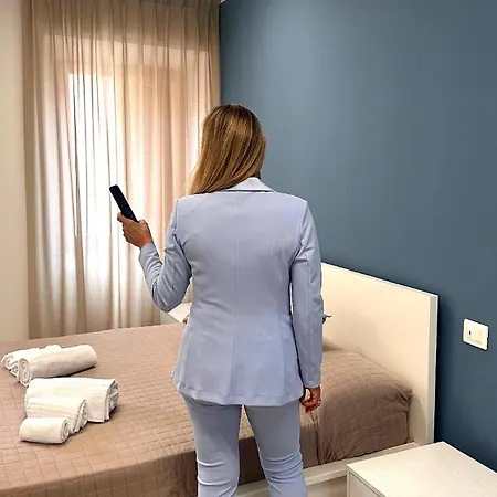 Rosso Conero - Soggiorni Le Grotte Camerano